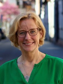 Nina Lauterbach